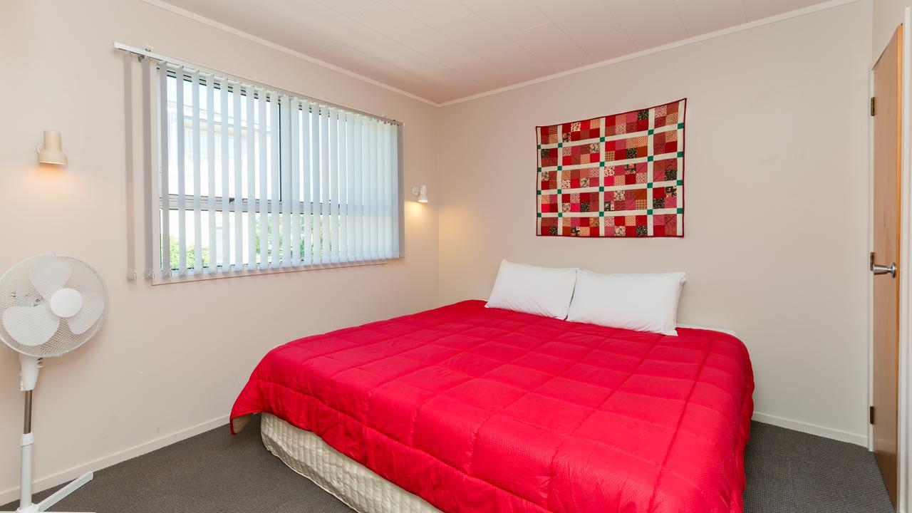 Waitangi Beach Units 외부 사진