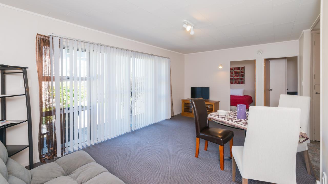 Waitangi Beach Units 외부 사진
