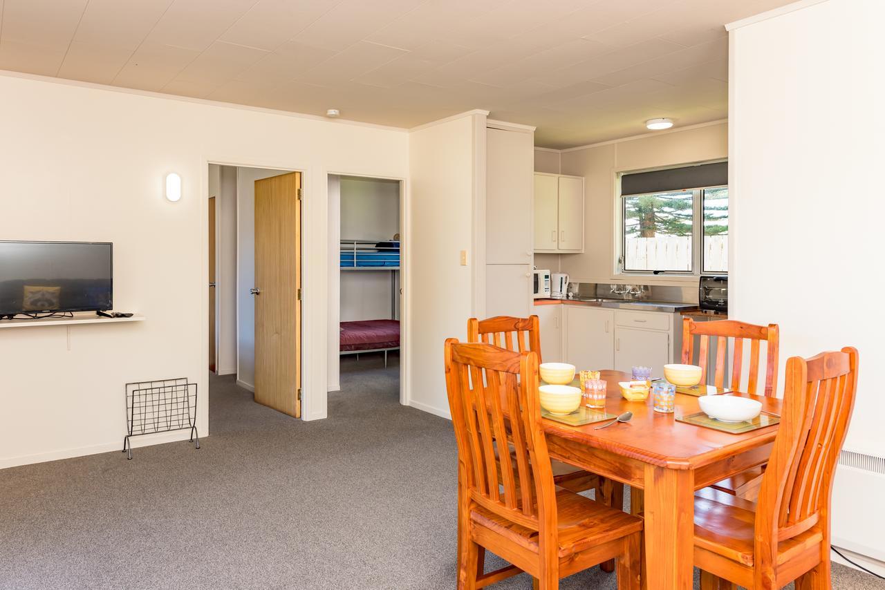 Waitangi Beach Units 외부 사진