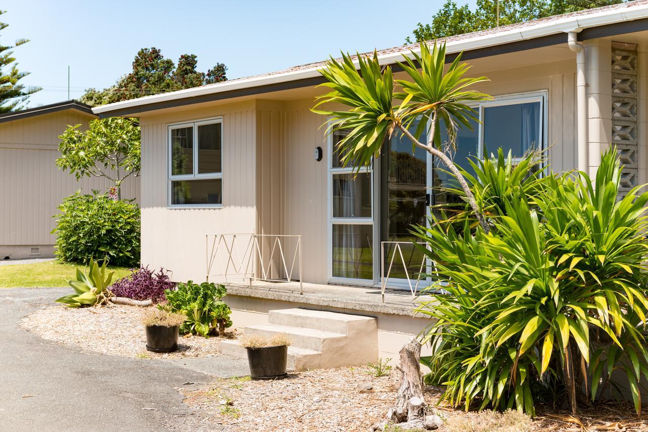 Waitangi Beach Units 외부 사진